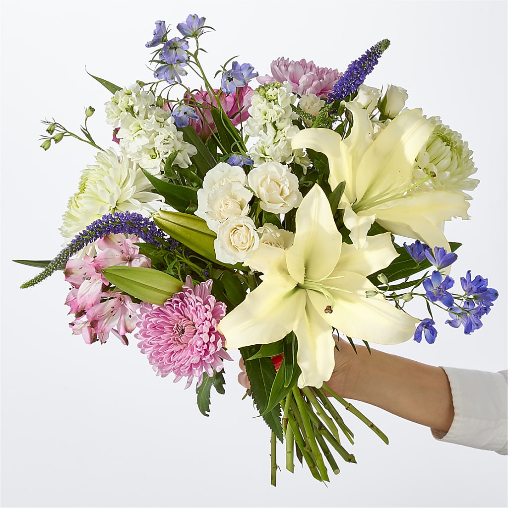 Winter Celebration Bouquet – Flowers By Mgm, North York ON