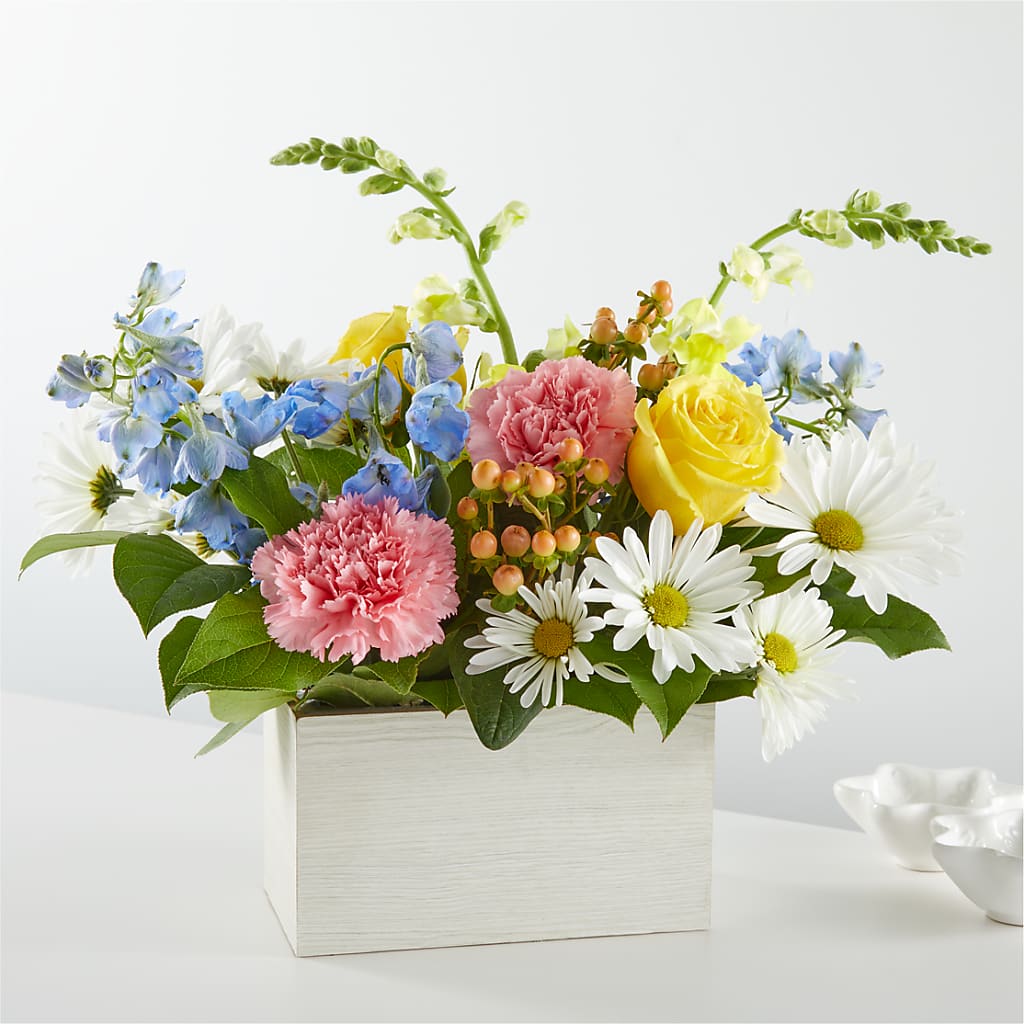 Sun Salutation Box Bouquet – Flowers By Mgm, North York ON