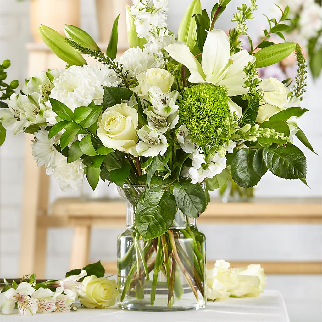 Classic Ivory – A Florist Original – Flowers By Mgm, North York ON