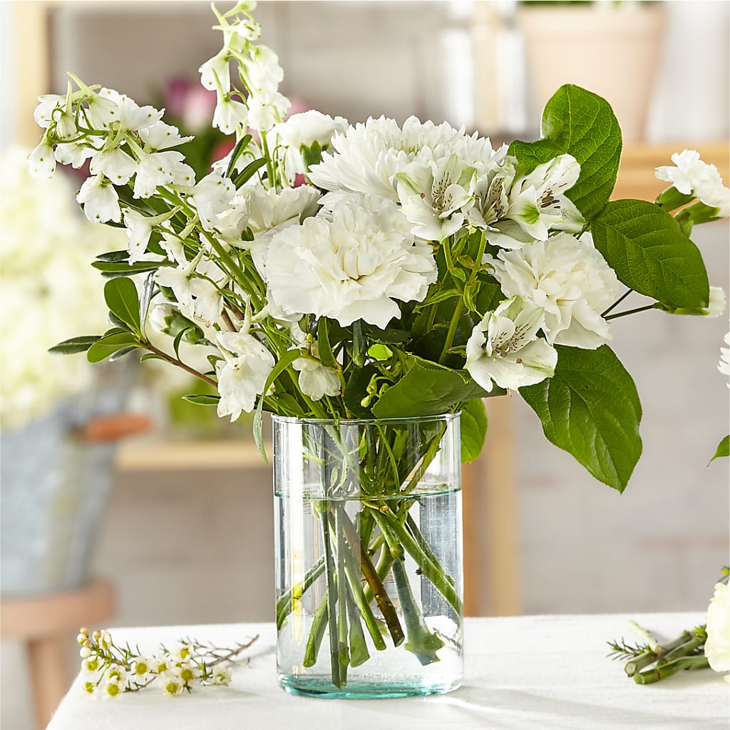 Classic Ivory – A Florist Original – Flowers By Mgm, North York ON