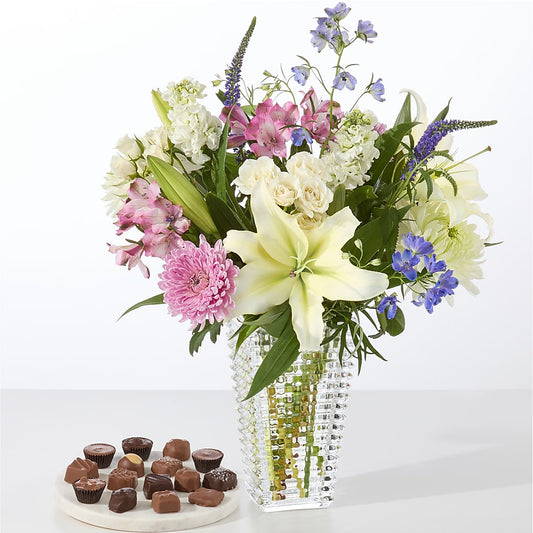 Winter Celebration Bouquet –  Flowers By Mgm, North York ON