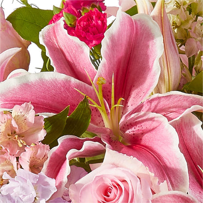 Mauvelous Bouquet –  Flowers By Mgm, North York ON