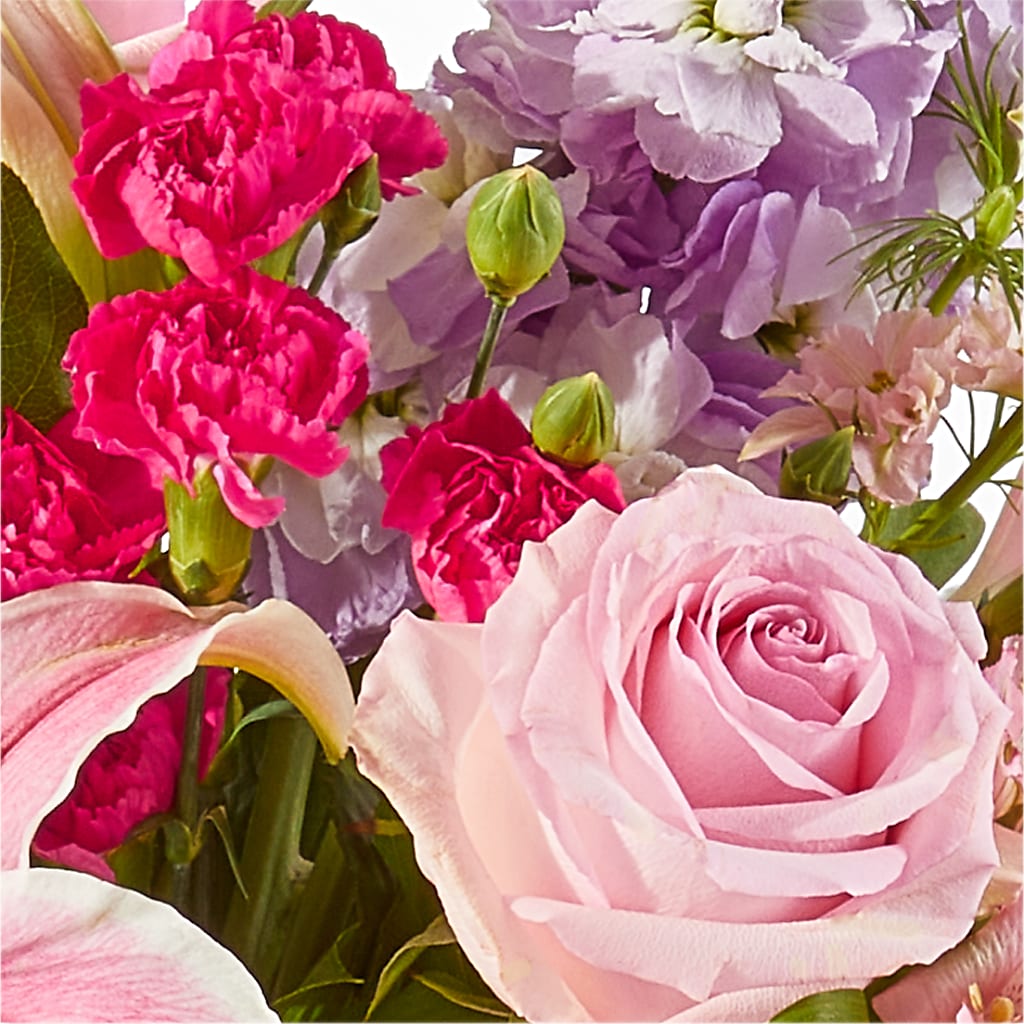 Mauvelous Bouquet –  Flowers By Mgm, North York ON