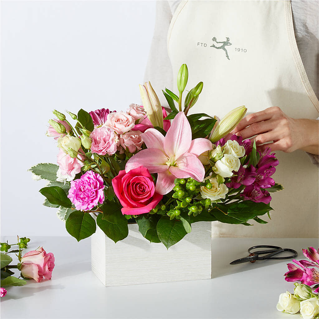 Sweetberry Box – A Florist Original –  Flowers By Mgm, North York ON