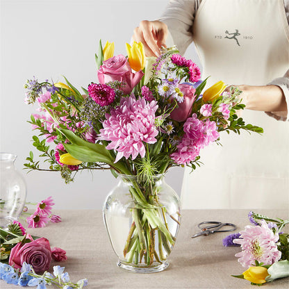 Pastel Tradition - A Florist Original –  Flowers By Mgm, North York ON