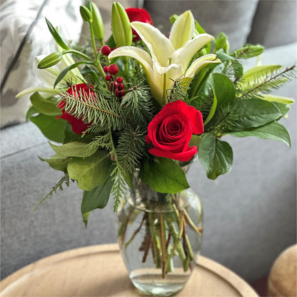 Sparkling Snowflakes Bouquet –  Flowers By Mgm, North York ON