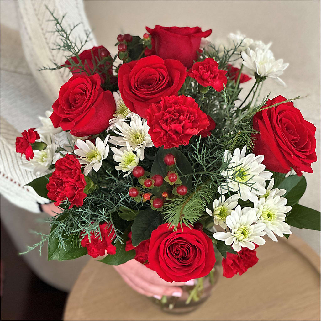 Seasonal Magic Bouquet –  Flowers By Mgm, North York ON