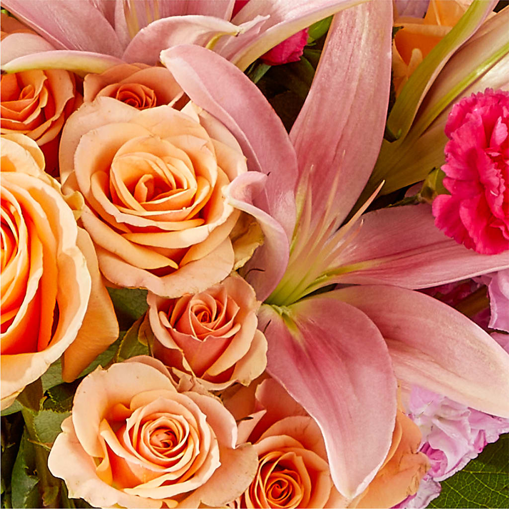 Bisous Bouquet –  Flowers By Mgm, North York ON