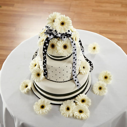 Simple Sophistication Cake Décor –  Flowers By Mgm, North York ON