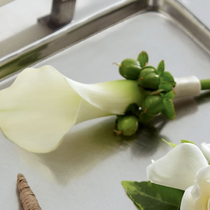 White Calla Boutonniere –  Flowers By Mgm, North York ON