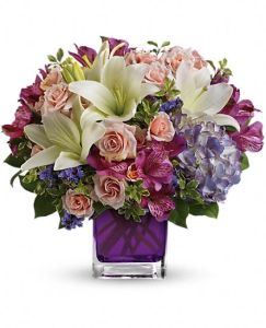 Teleflora's Garden Romance